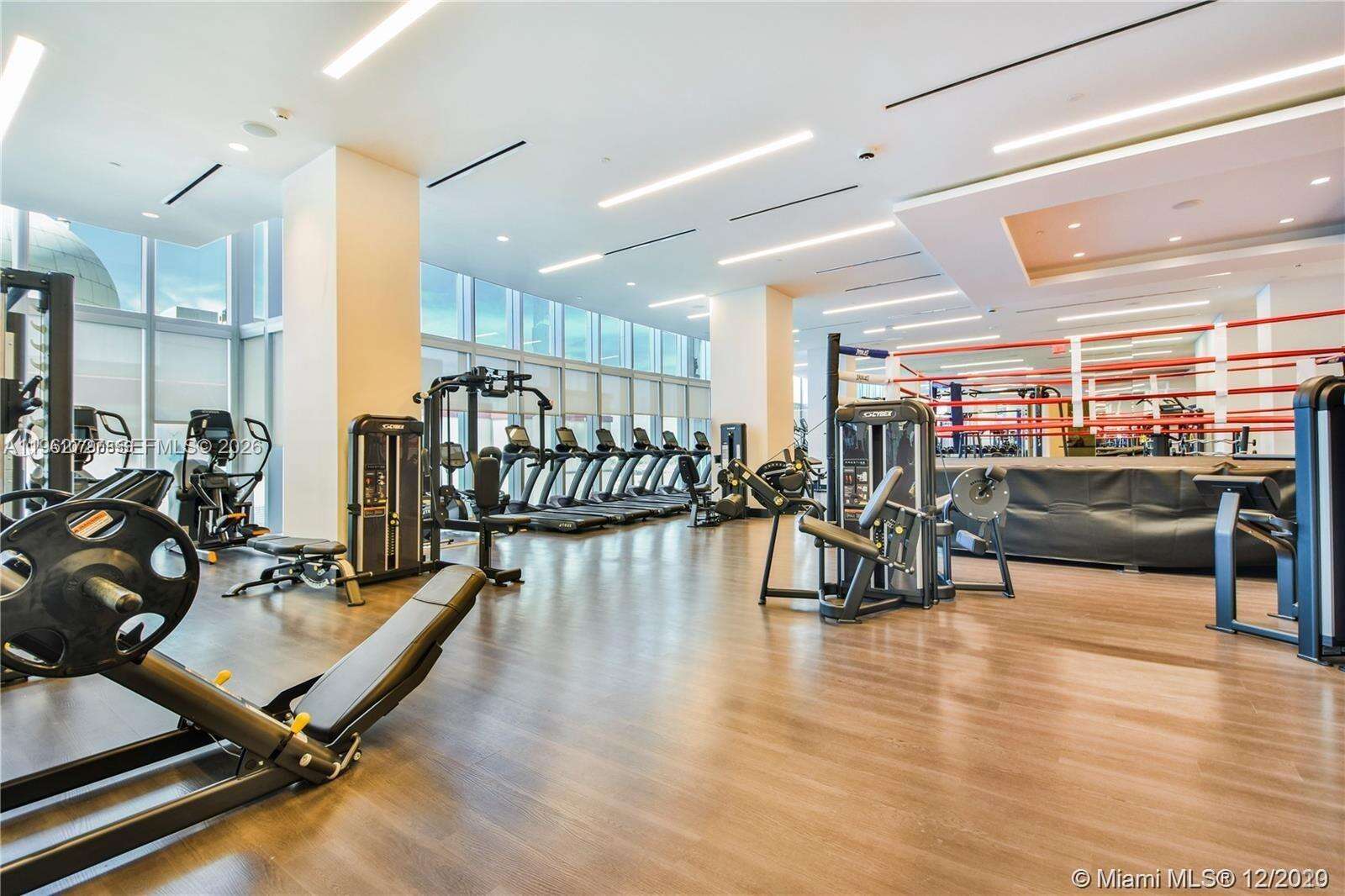 Paramount Miami Worldcenter at 851 1 Ave, Miami, FL 33132 - For Rent photo 7