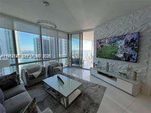 Paramount Miami Worldcenter at 851 1 Ave, Miami, FL 33132 - For Rent photo 66