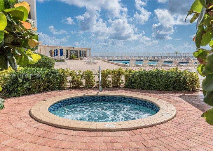 Alexander Towers at 3505 Ocean Dr, Hollywood, FL 33019 - For Rent photo 19
