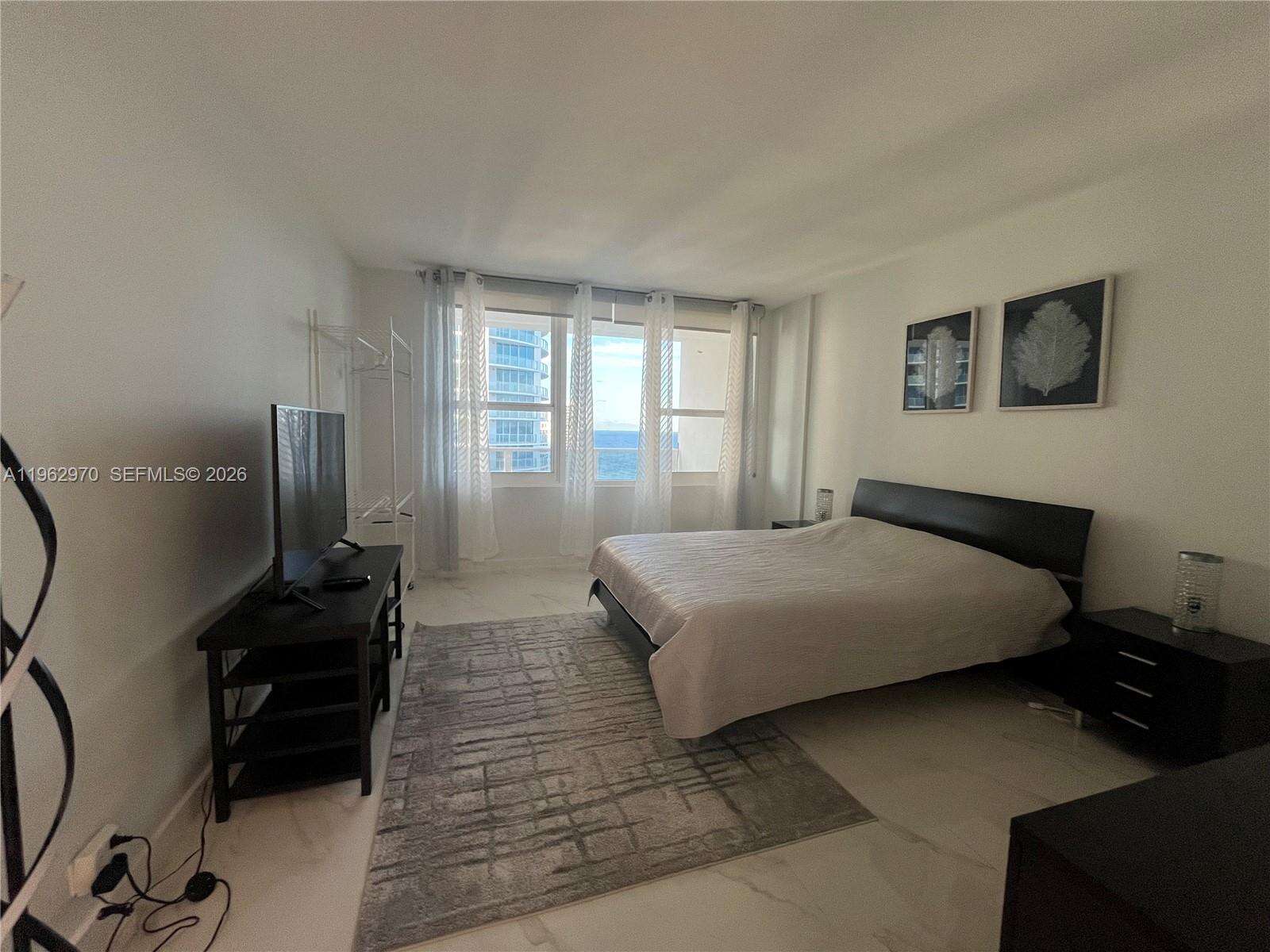Alexander Towers at 3505 Ocean Dr, Hollywood, FL 33019 - For Rent photo 12