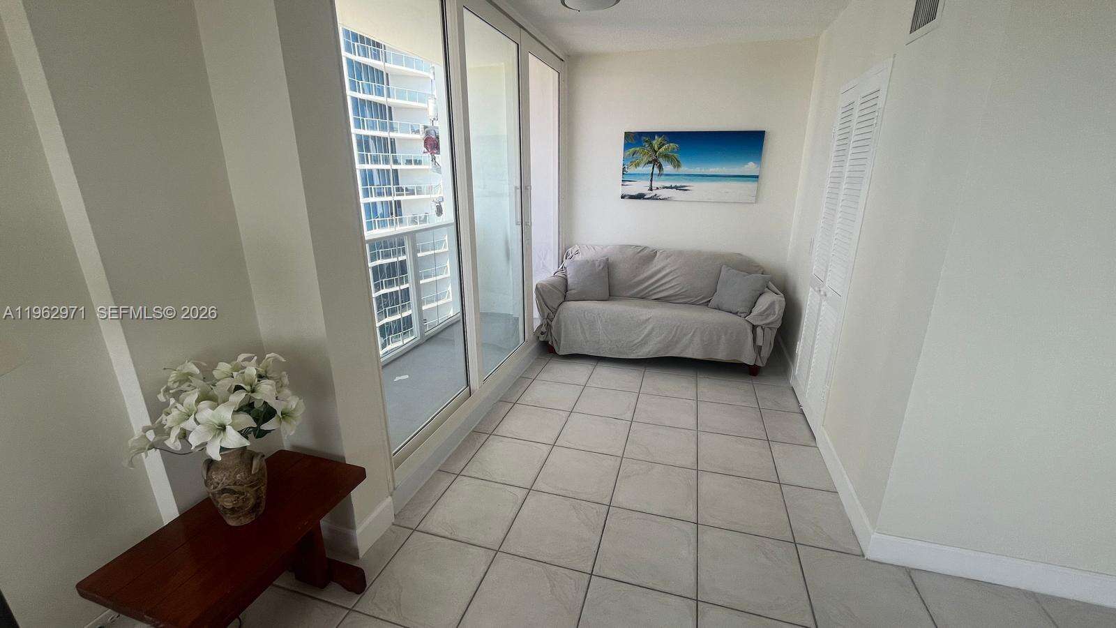 Alexander Towers at Hollywood, FL 33019 - For Rent photo 3