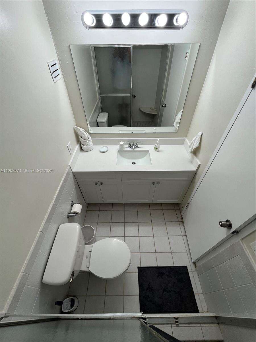 Alexander Towers at Hollywood, FL 33019 - For Rent photo 10