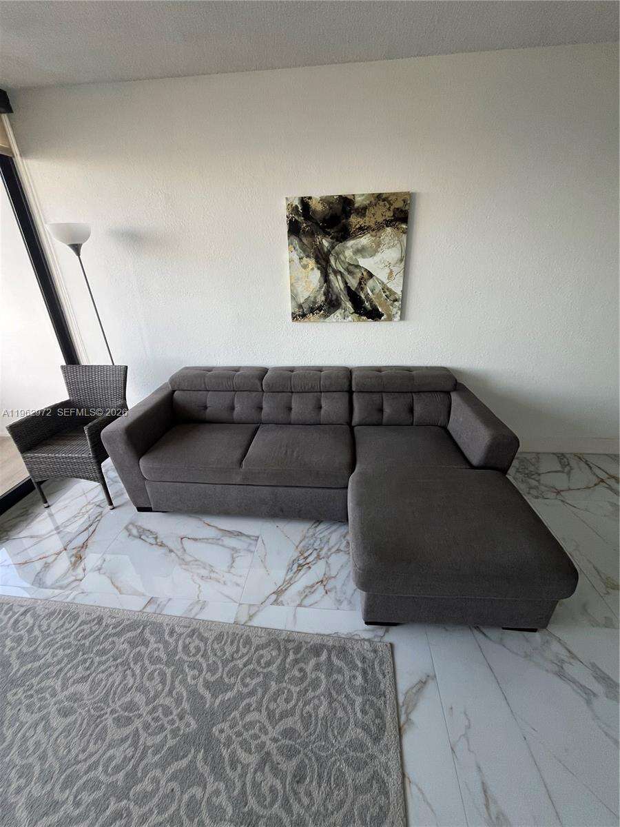 Alexander Towers at Hollywood, FL 33019 - For Rent photo 2