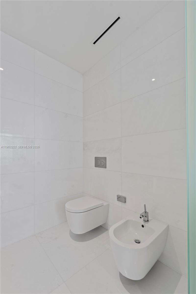 Aston Martin Residences at 300 Biscayne Blvd Way, Miami, FL 33131 - For Rent photo 21
