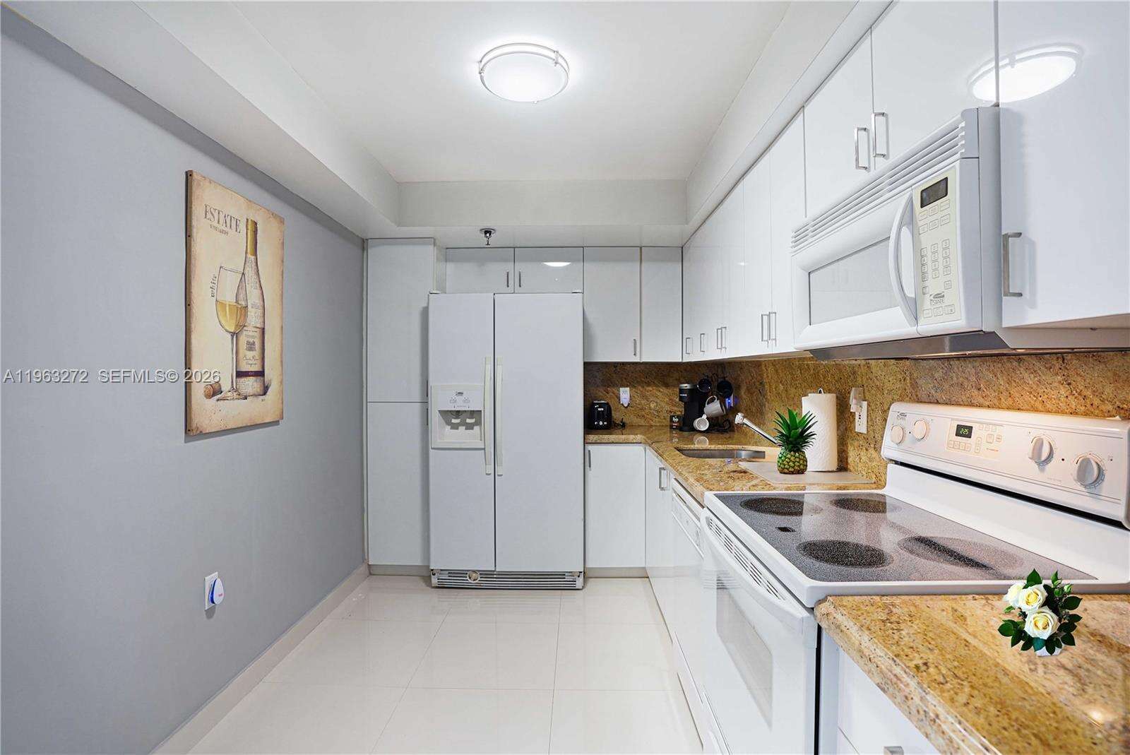 Waterview at 20505 Country Club Dr, Aventura, FL 33180 - For Rent photo 7