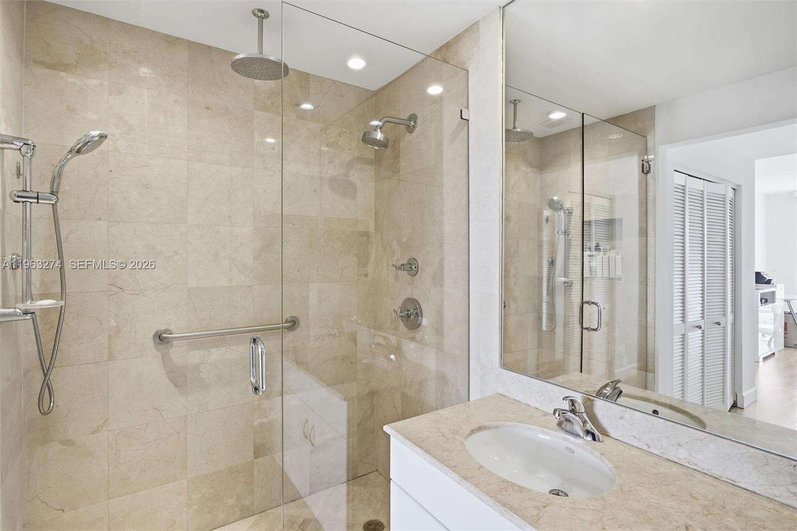 Courts Brickell Key at 801 Brickell Key Blvd, Miami, FL 33131 - For Rent photo 12