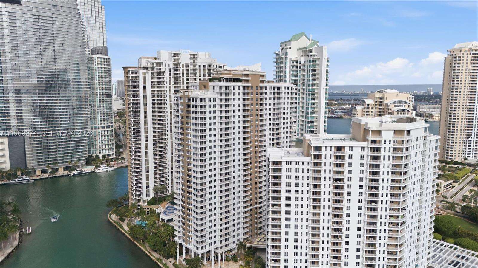 Courts Brickell Key at 801 Brickell Key Blvd, Miami, FL 33131 - For Rent photo 23
