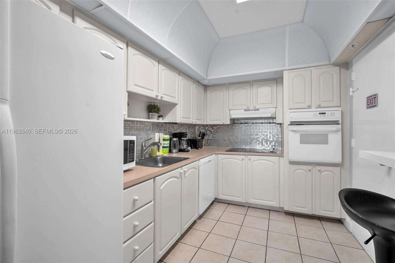 The Tides at 3801 Ocean Dr, Hollywood, FL 33019 - For Rent photo 10
