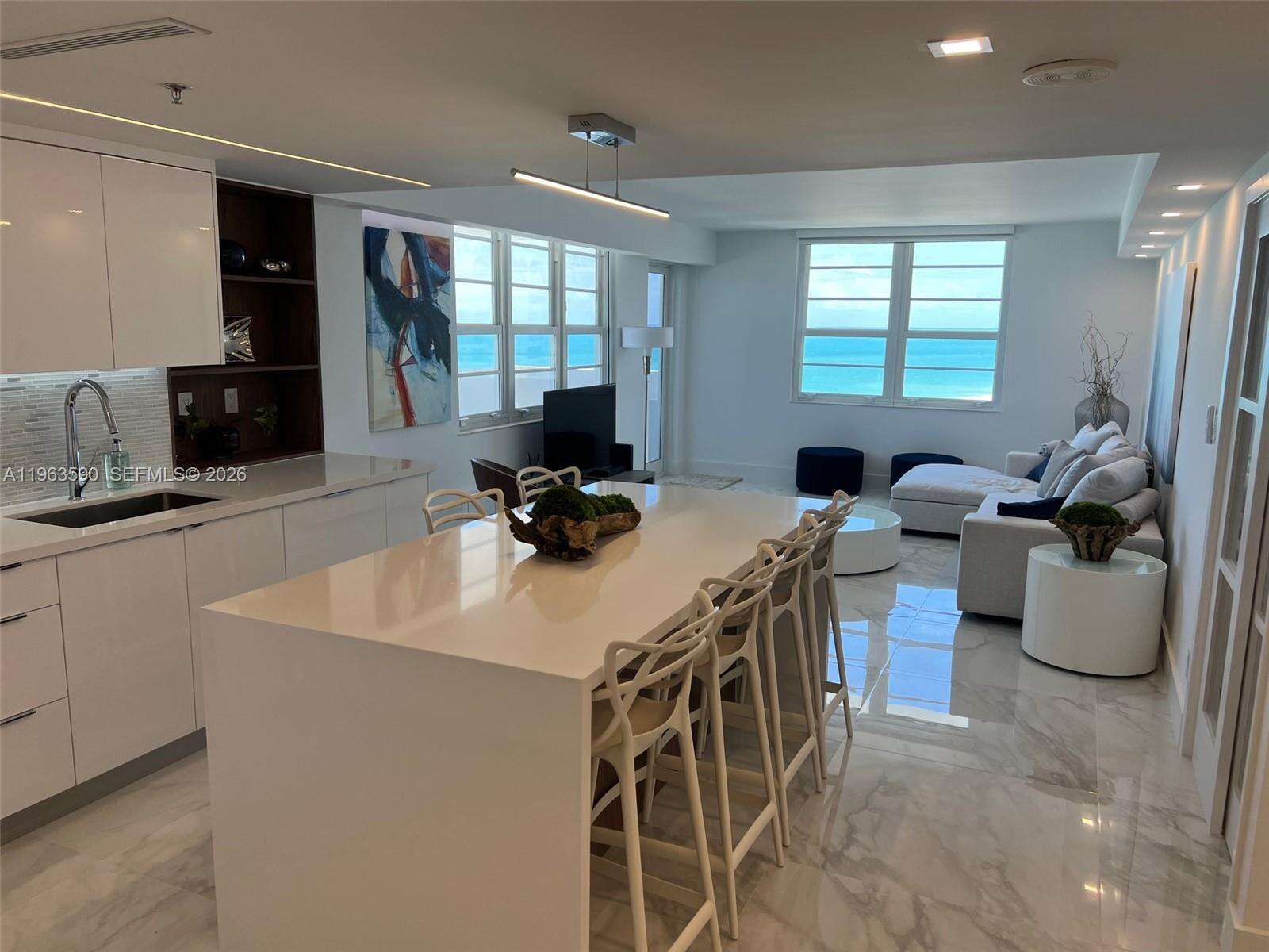 Decoplage at 100 Lincoln Rd, Miami Beach, FL 33139 - For Rent photo 1