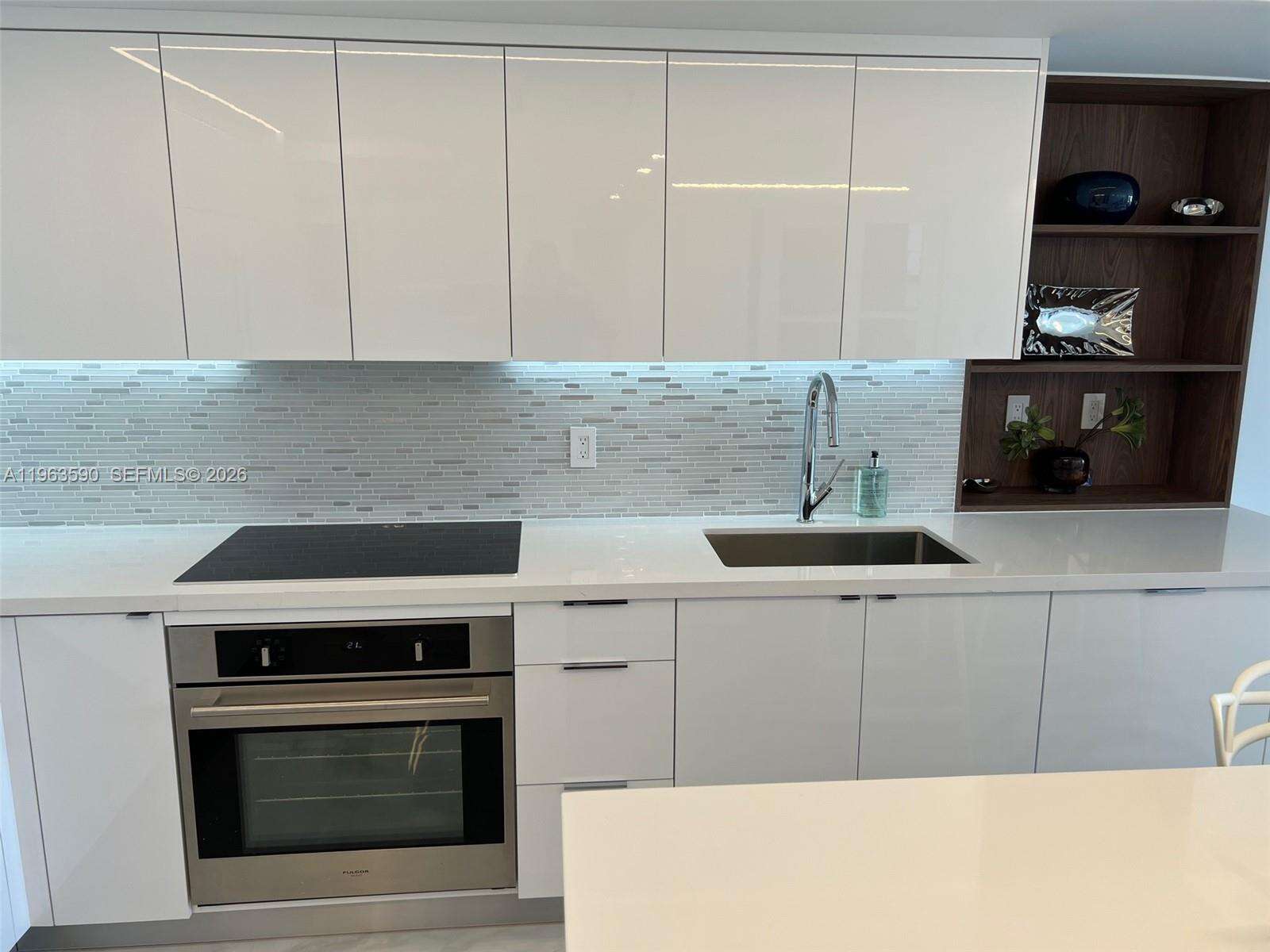 Decoplage at 100 Lincoln Rd, Miami Beach, FL 33139 - For Rent photo 14