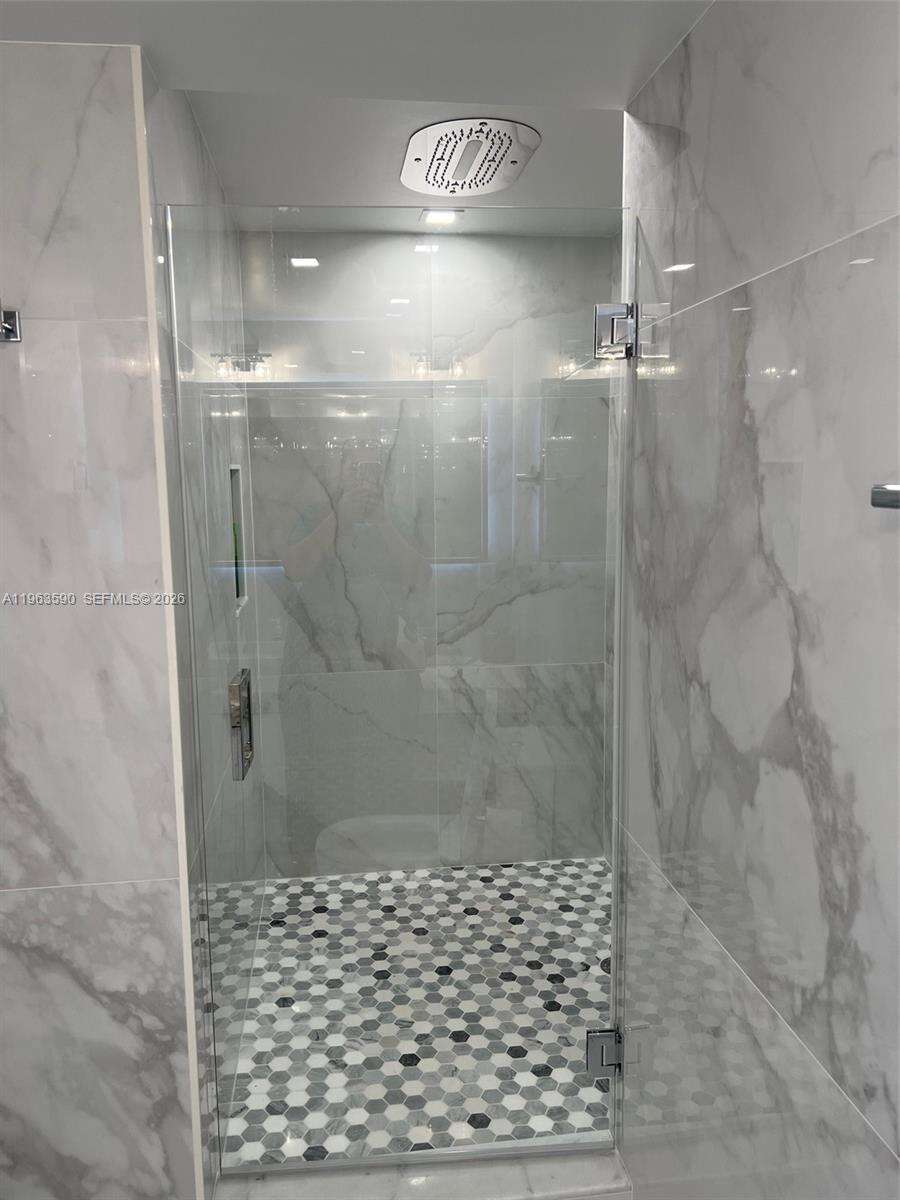 Decoplage at 100 Lincoln Rd, Miami Beach, FL 33139 - For Rent photo 25