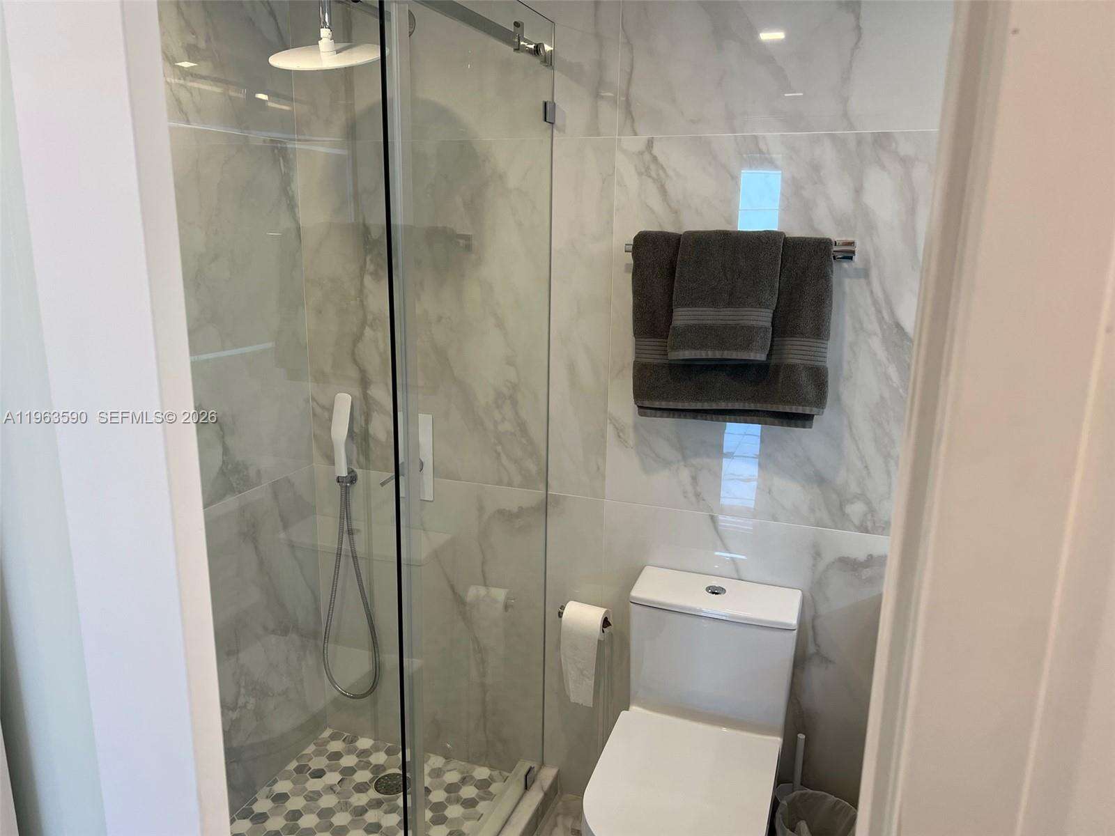 Decoplage at 100 Lincoln Rd, Miami Beach, FL 33139 - For Rent photo 34