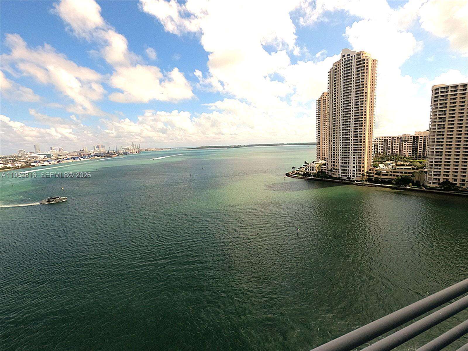 One Miami East at 335 Biscayne Blvd, Miami, FL 33131 - For Rent photo 17