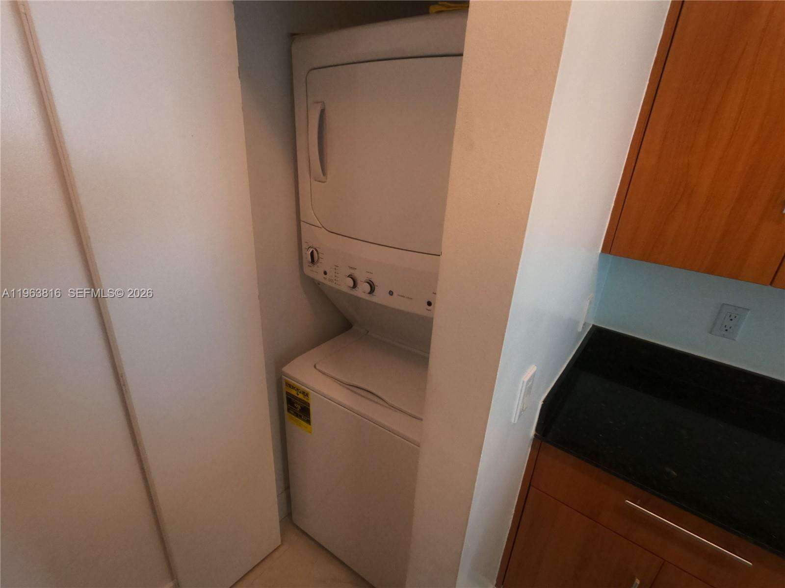One Miami East at 335 Biscayne Blvd, Miami, FL 33131 - For Rent photo 20
