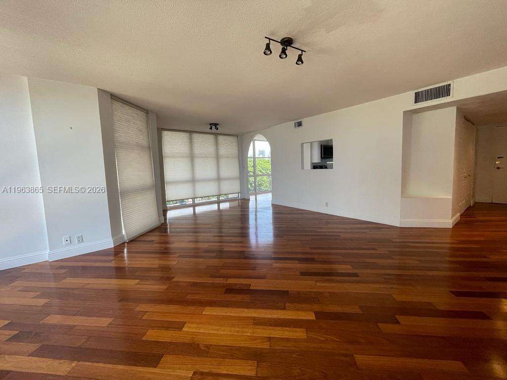 Brickell Place at 1865 Brickell Ave, Miami, FL 33129 - For Rent photo 2