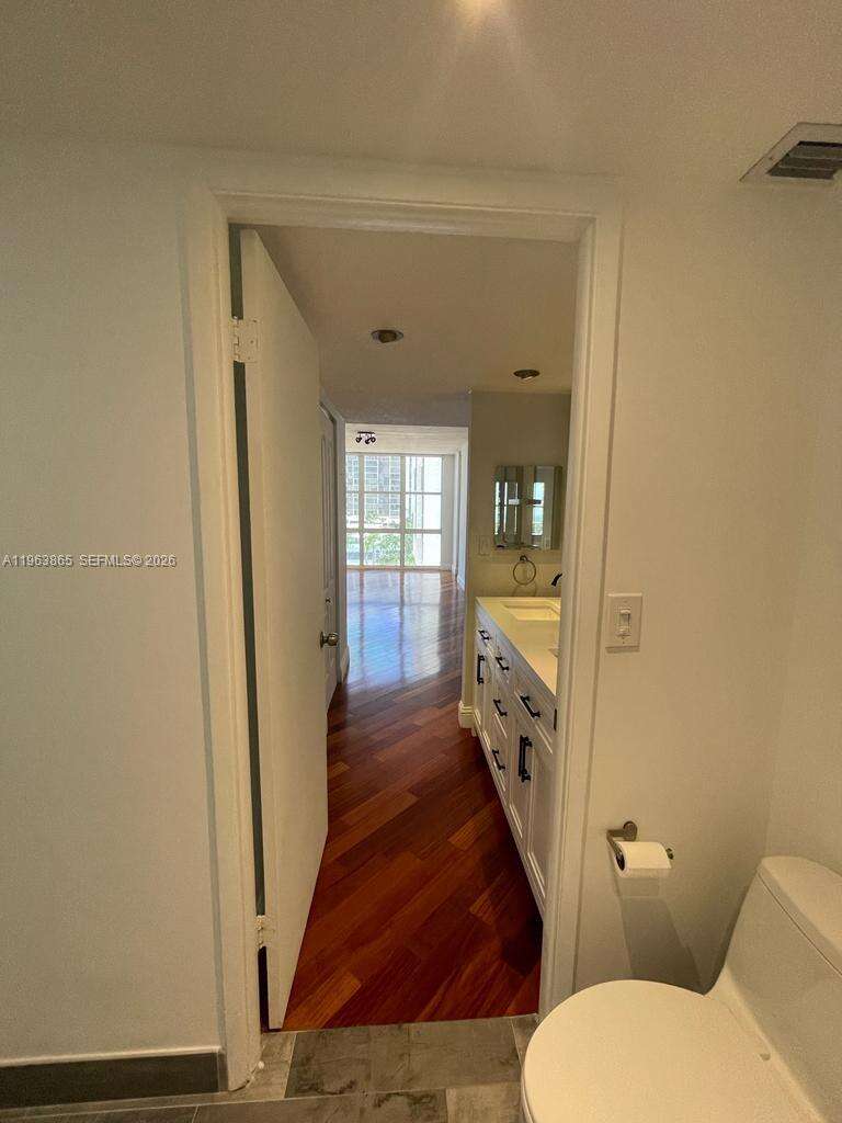Brickell Place at 1865 Brickell Ave, Miami, FL 33129 - For Rent photo 20