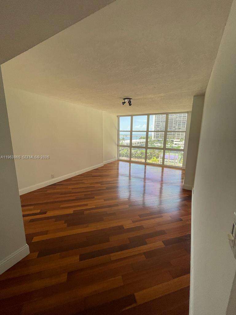 Brickell Place at 1865 Brickell Ave, Miami, FL 33129 - For Rent photo 28