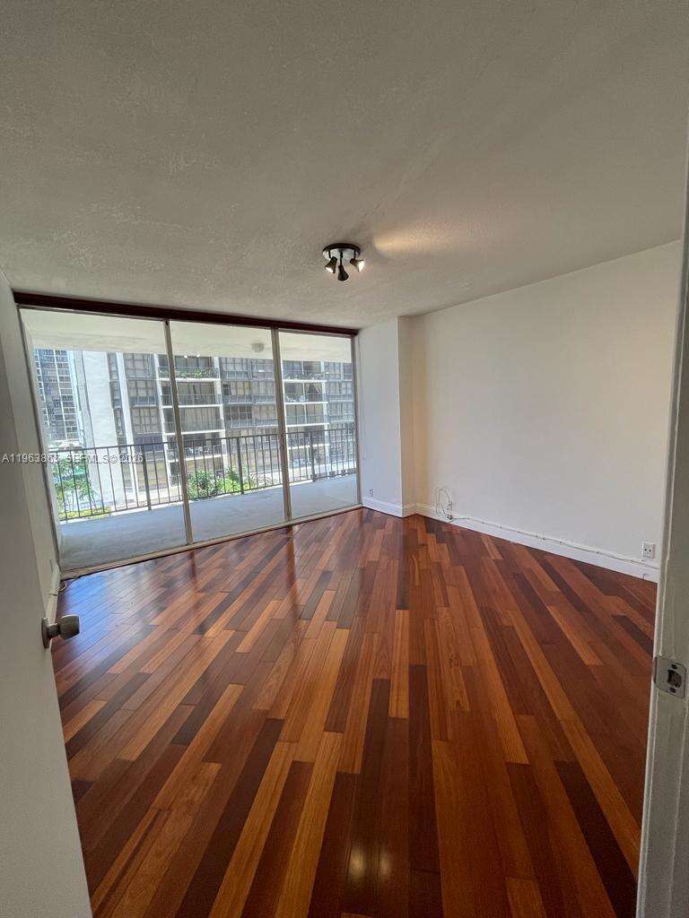 Brickell Place at 1865 Brickell Ave, Miami, FL 33129 - For Rent photo 31