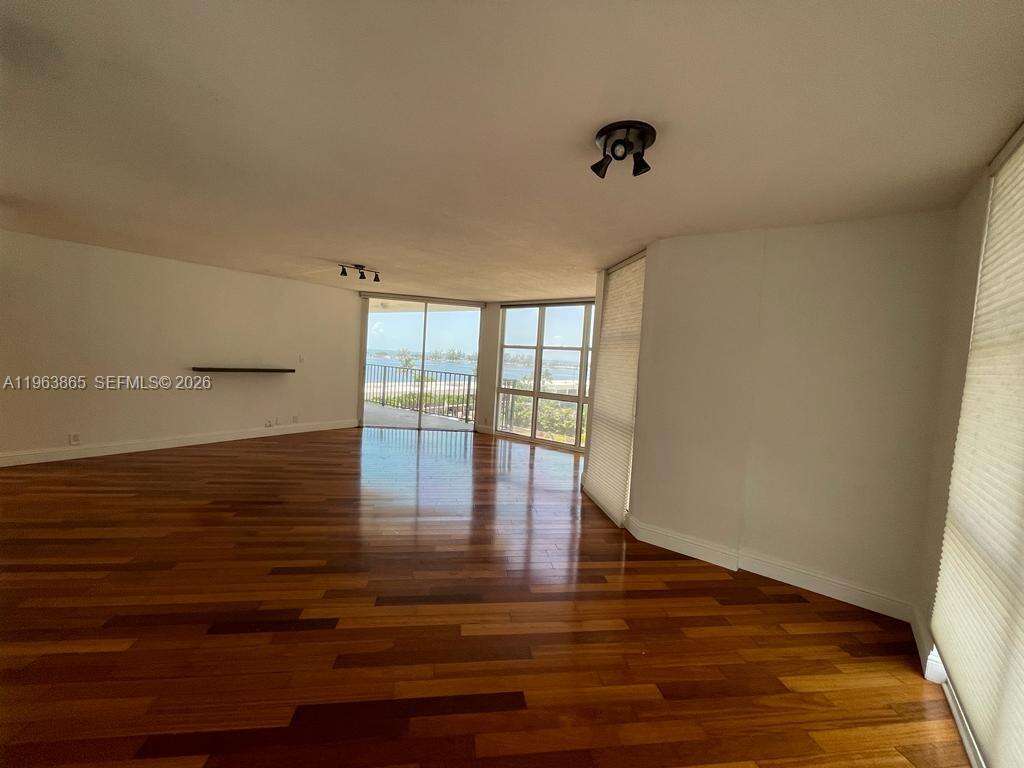Brickell Place at 1865 Brickell Ave, Miami, FL 33129 - For Rent photo 7