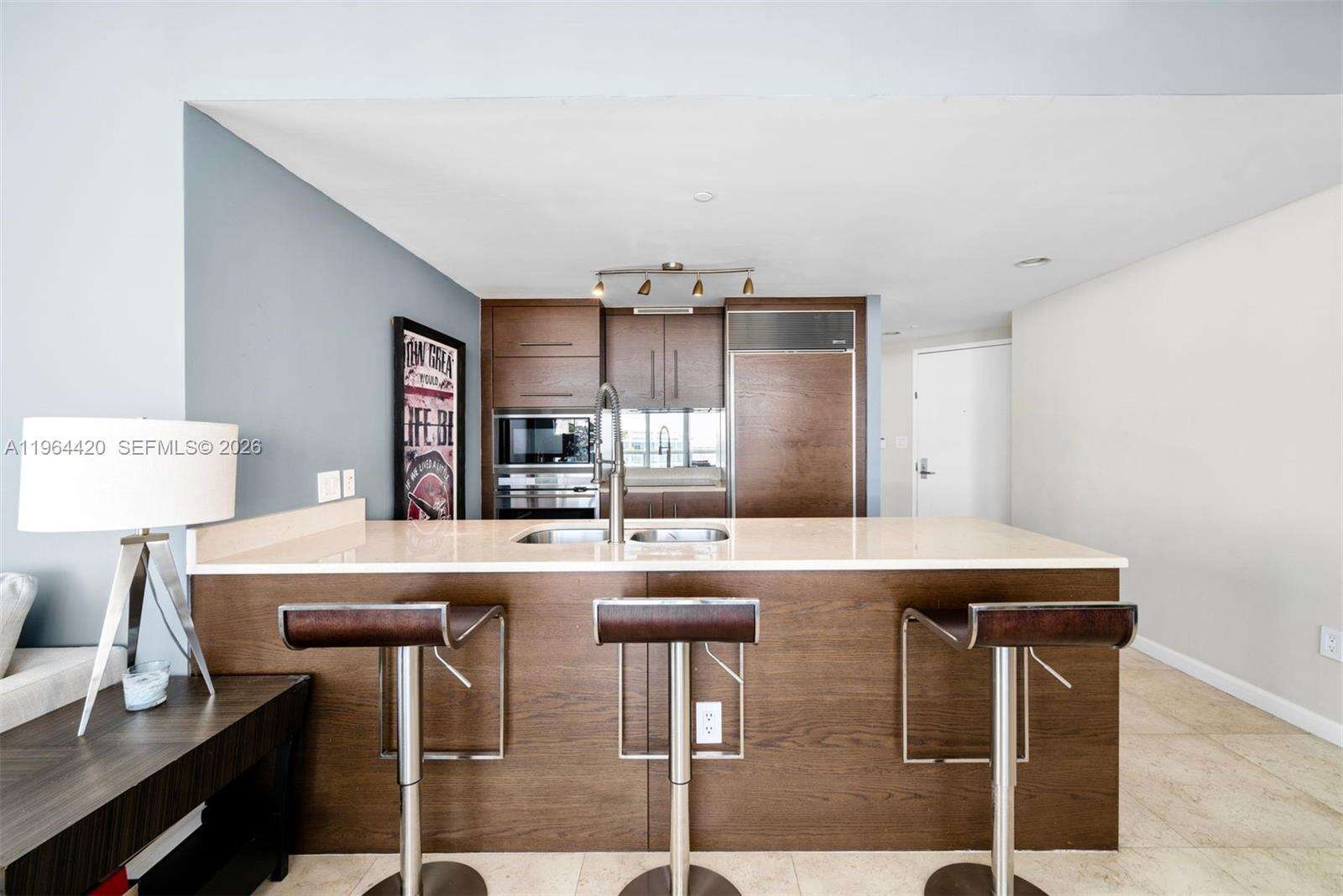 Icon Brickell 1 at 465 Brickell Ave, Miami, FL 33131 - For Rent photo 2