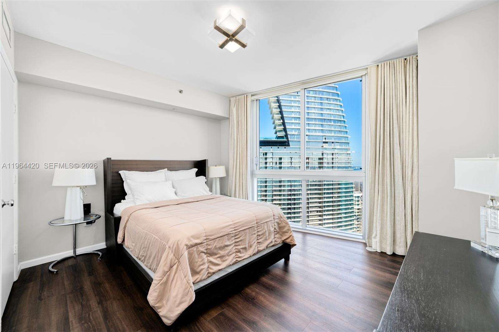 Icon Brickell 1 at 465 Brickell Ave, Miami, FL 33131 - For Rent photo 14