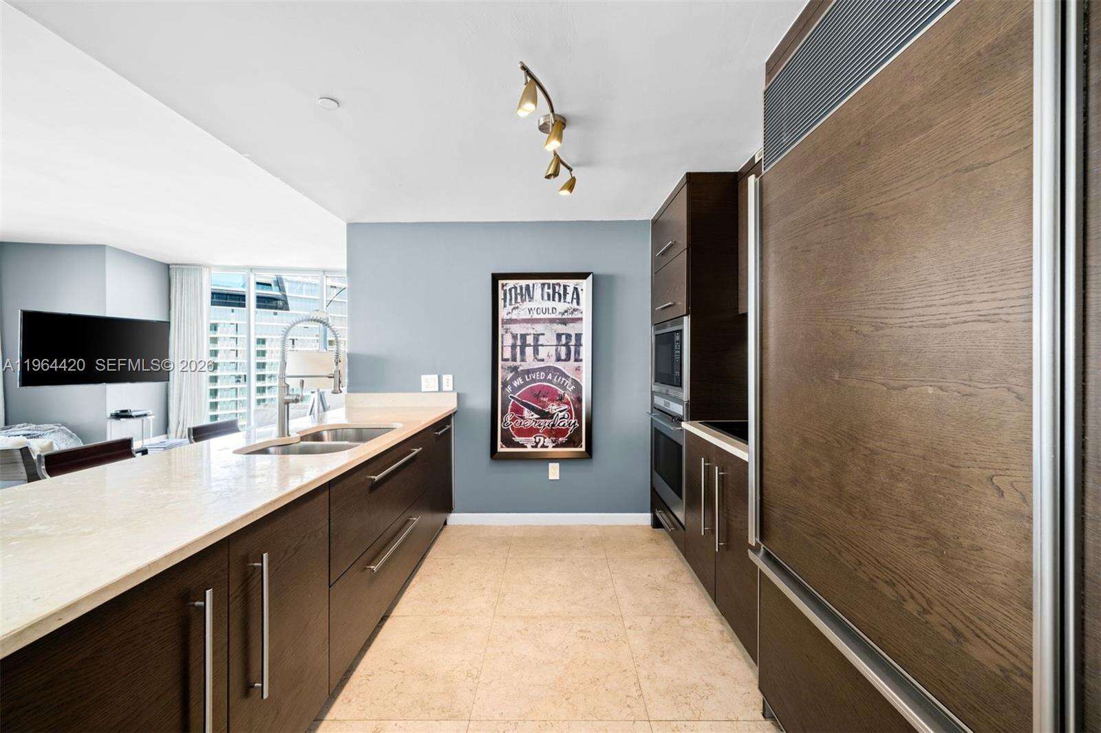 Icon Brickell 1 at 465 Brickell Ave, Miami, FL 33131 - For Rent photo 3