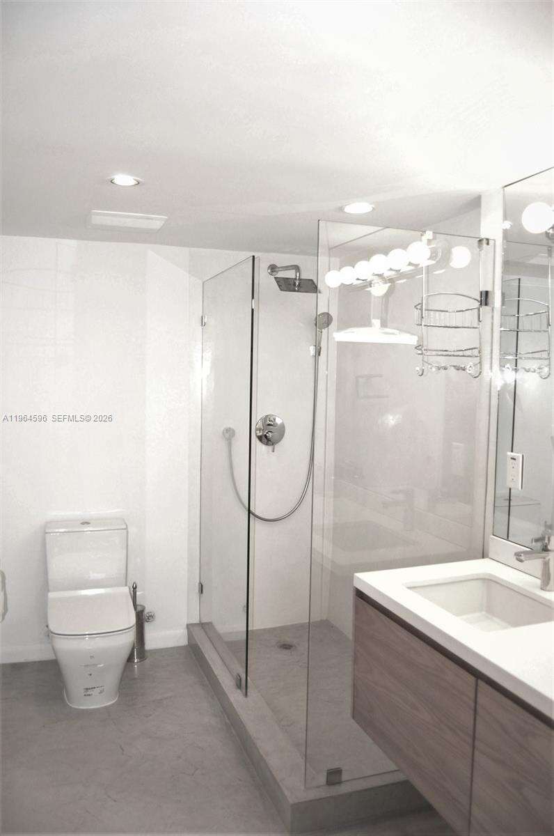 Roney Palace at 2301 Collins Ave, Miami Beach, FL 33139 - For Rent photo 14