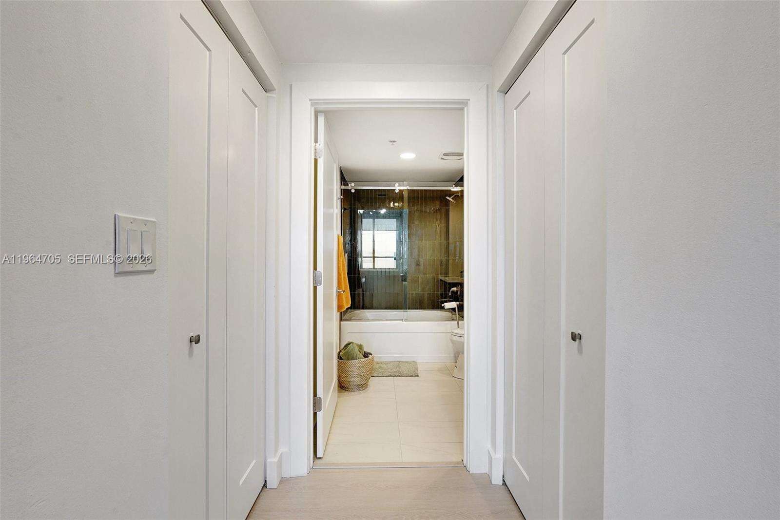 Venture at 18800 29 Ave, Aventura, FL 33180 - For Rent photo 19