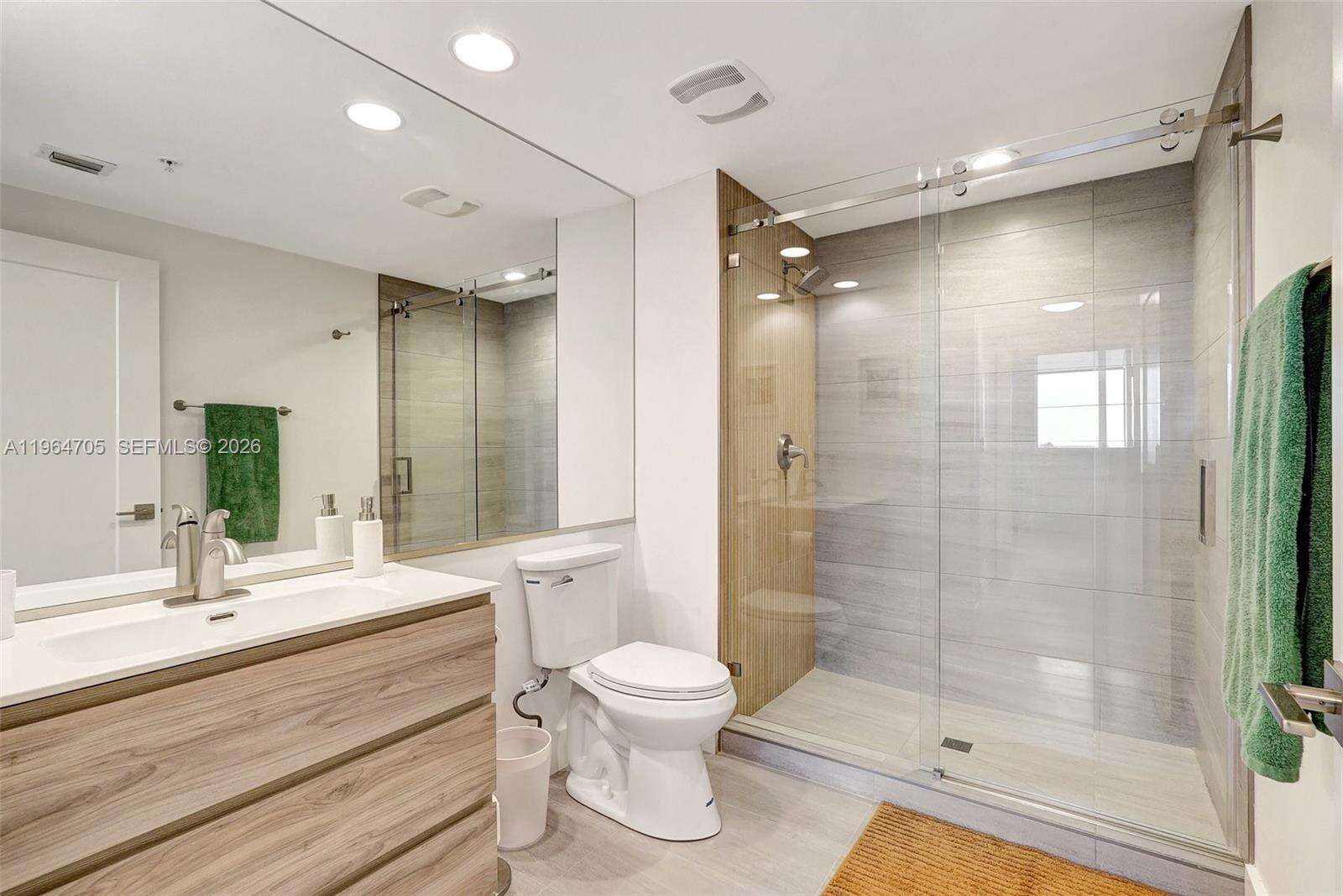 Venture at 18800 29 Ave, Aventura, FL 33180 - For Rent photo 25