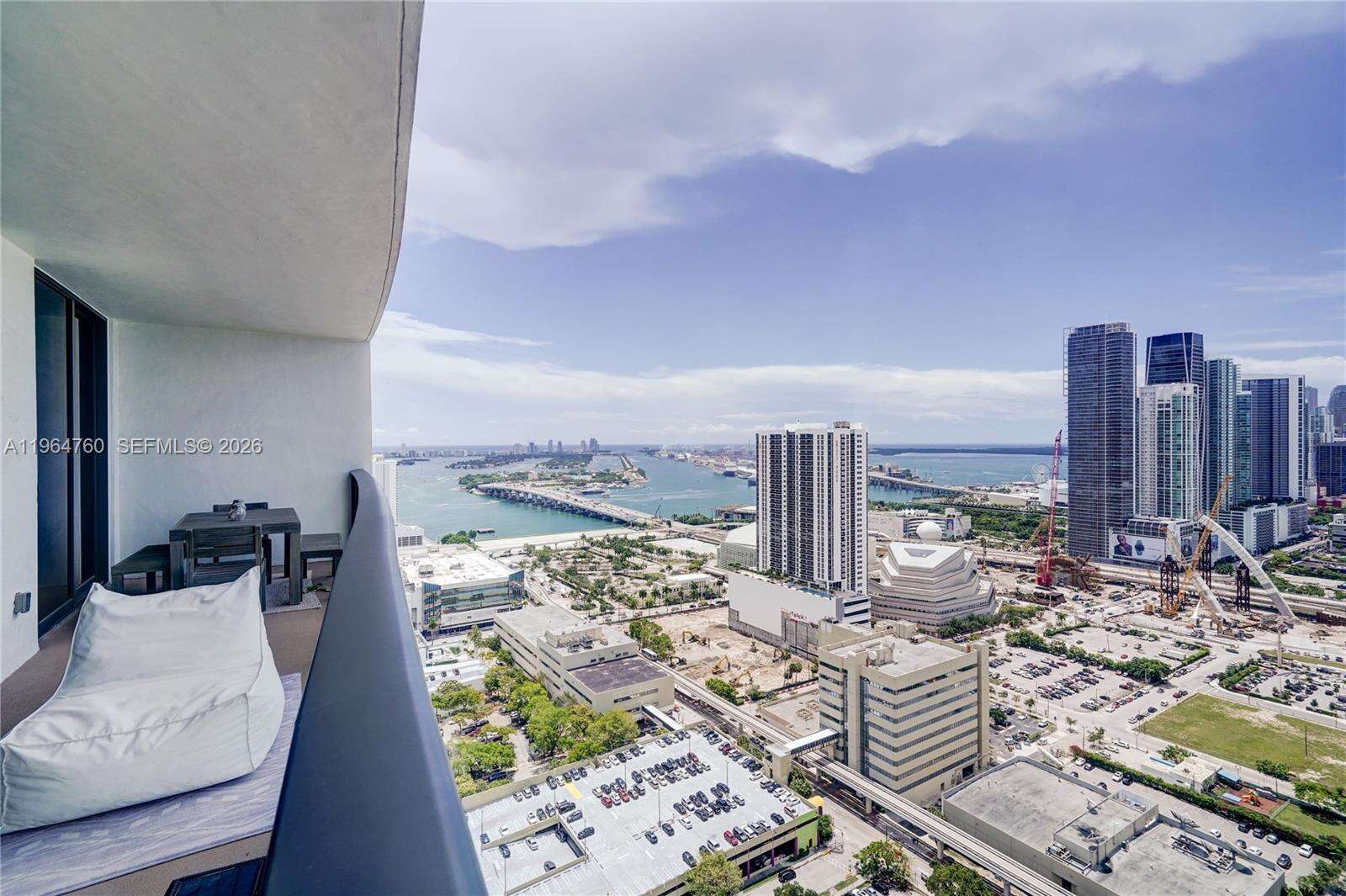 Canvas at Miami, FL 33132 - For Rent photo 2