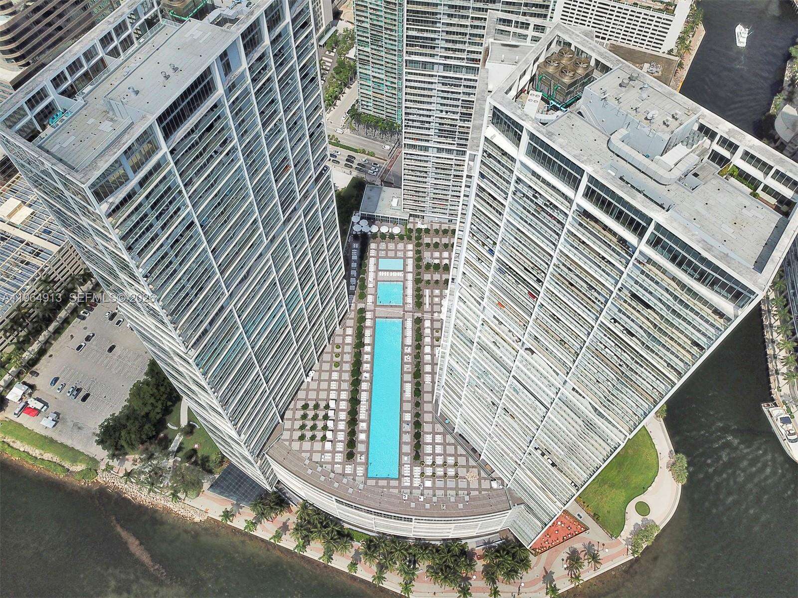Icon Brickell 1 at 465 Brickell Ave, Miami, FL 33131 - For Rent photo 1