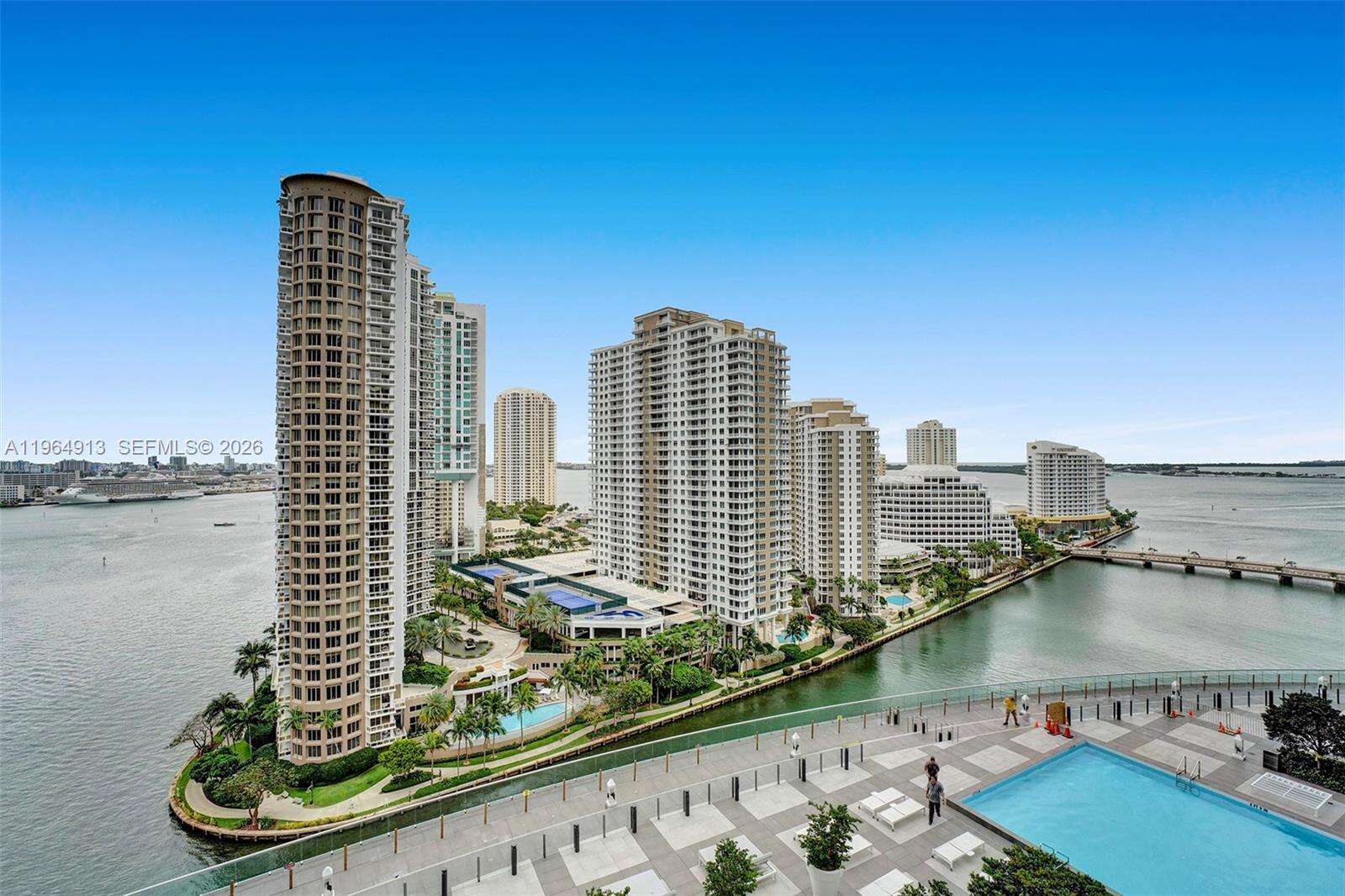 Icon Brickell 1 at 465 Brickell Ave, Miami, FL 33131 - For Rent photo 2