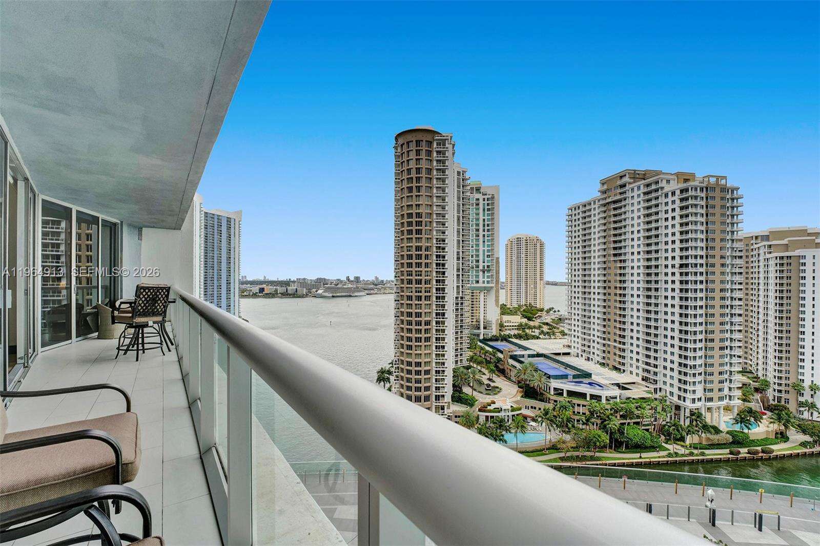Icon Brickell 1 at 465 Brickell Ave, Miami, FL 33131 - For Rent photo 4