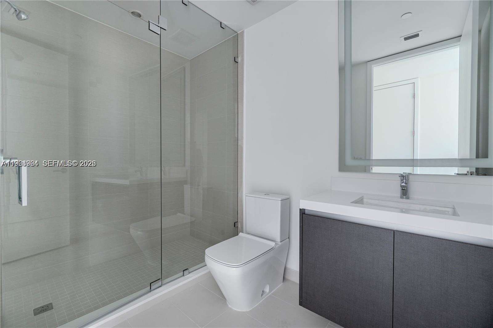 Paramount Miami Worldcenter at 851 1 Ave, Miami, FL 33132 - For Rent photo 11