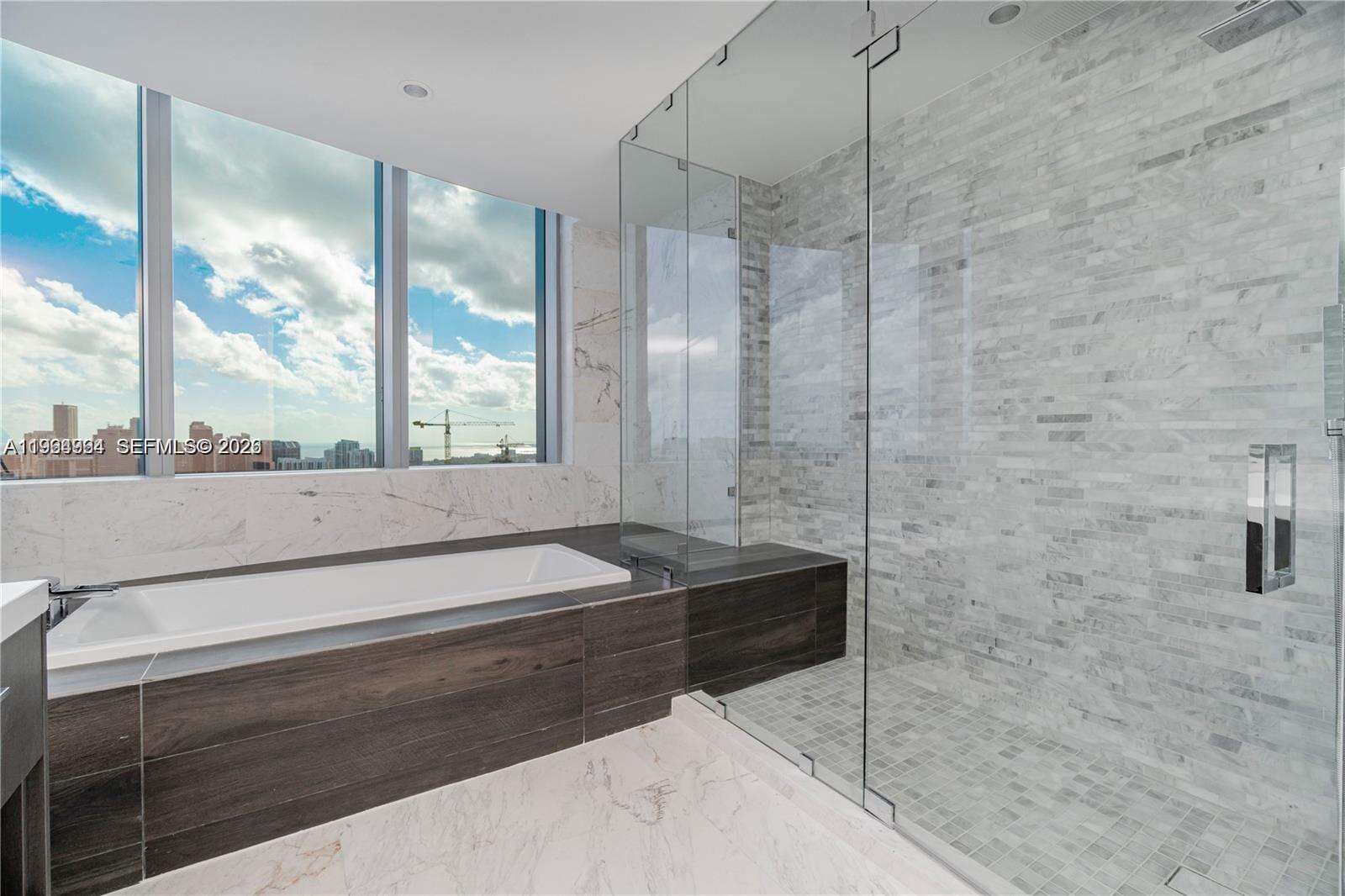 Paramount Miami Worldcenter at 851 1 Ave, Miami, FL 33132 - For Rent photo 23