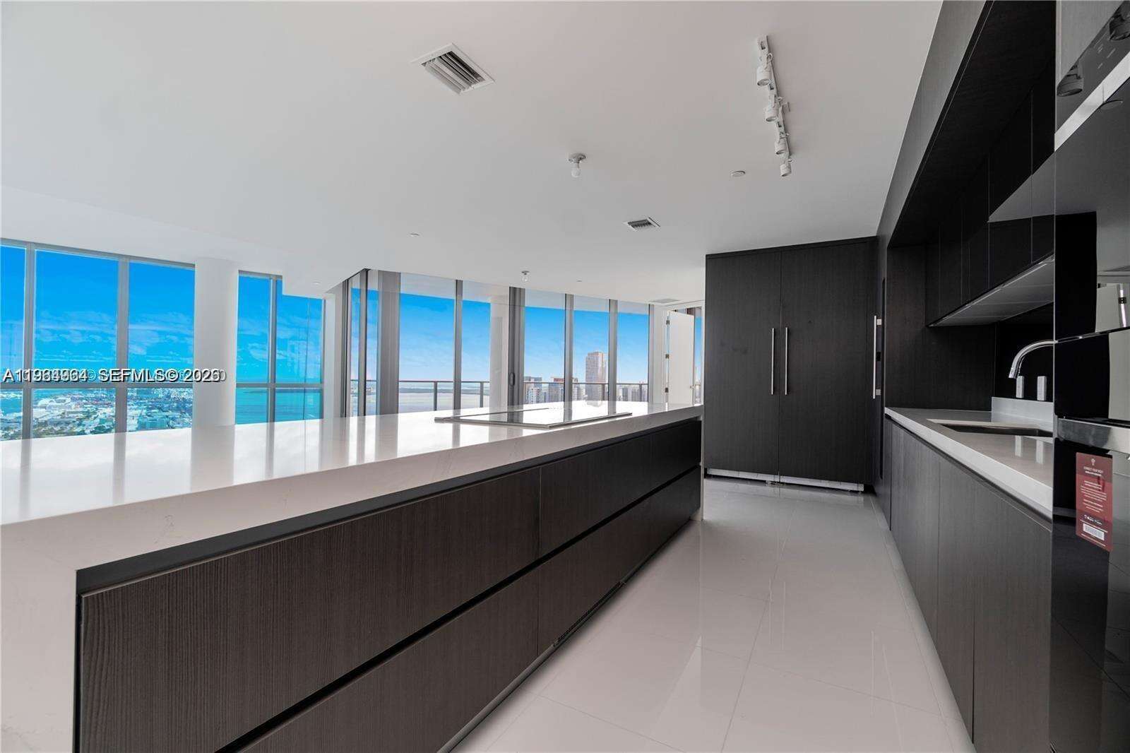 Paramount Miami Worldcenter at 851 1 Ave, Miami, FL 33132 - For Rent photo 24