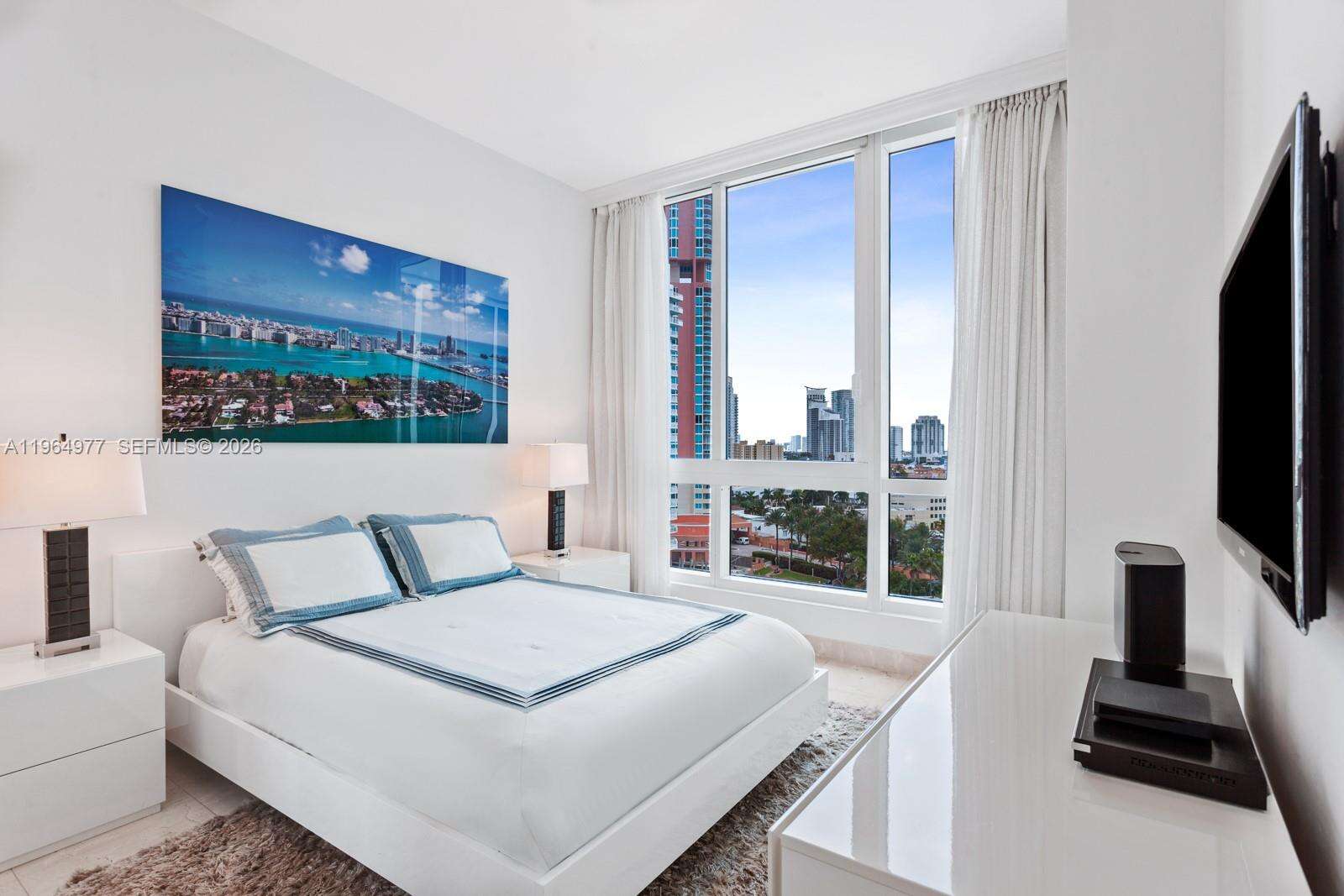 Continuum South Tower at 100 Pointe Dr, Miami Beach, FL 33139 - For Rent photo 10