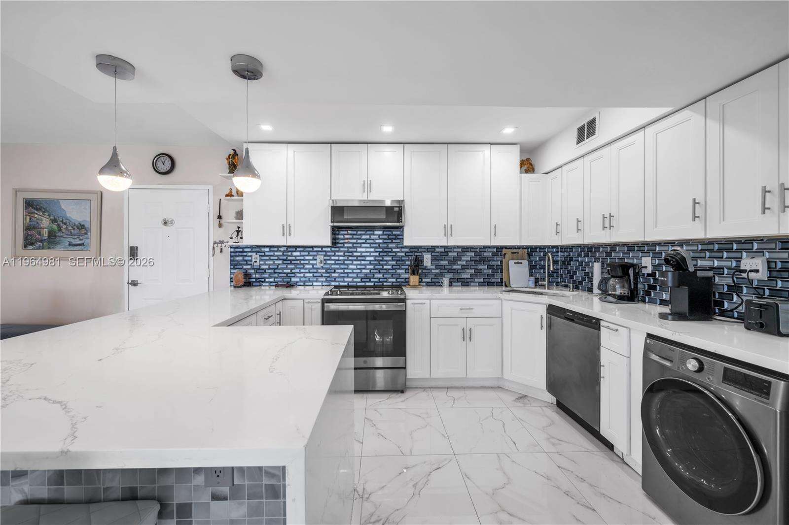 The Wave at 2501 Ocean Dr, Hollywood, FL 33019 - For Rent photo 12