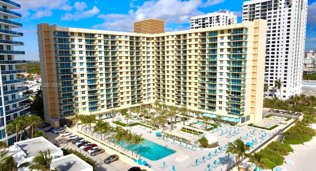 The Wave at 2501 Ocean Dr, Hollywood, FL 33019 - For Rent photo 35
