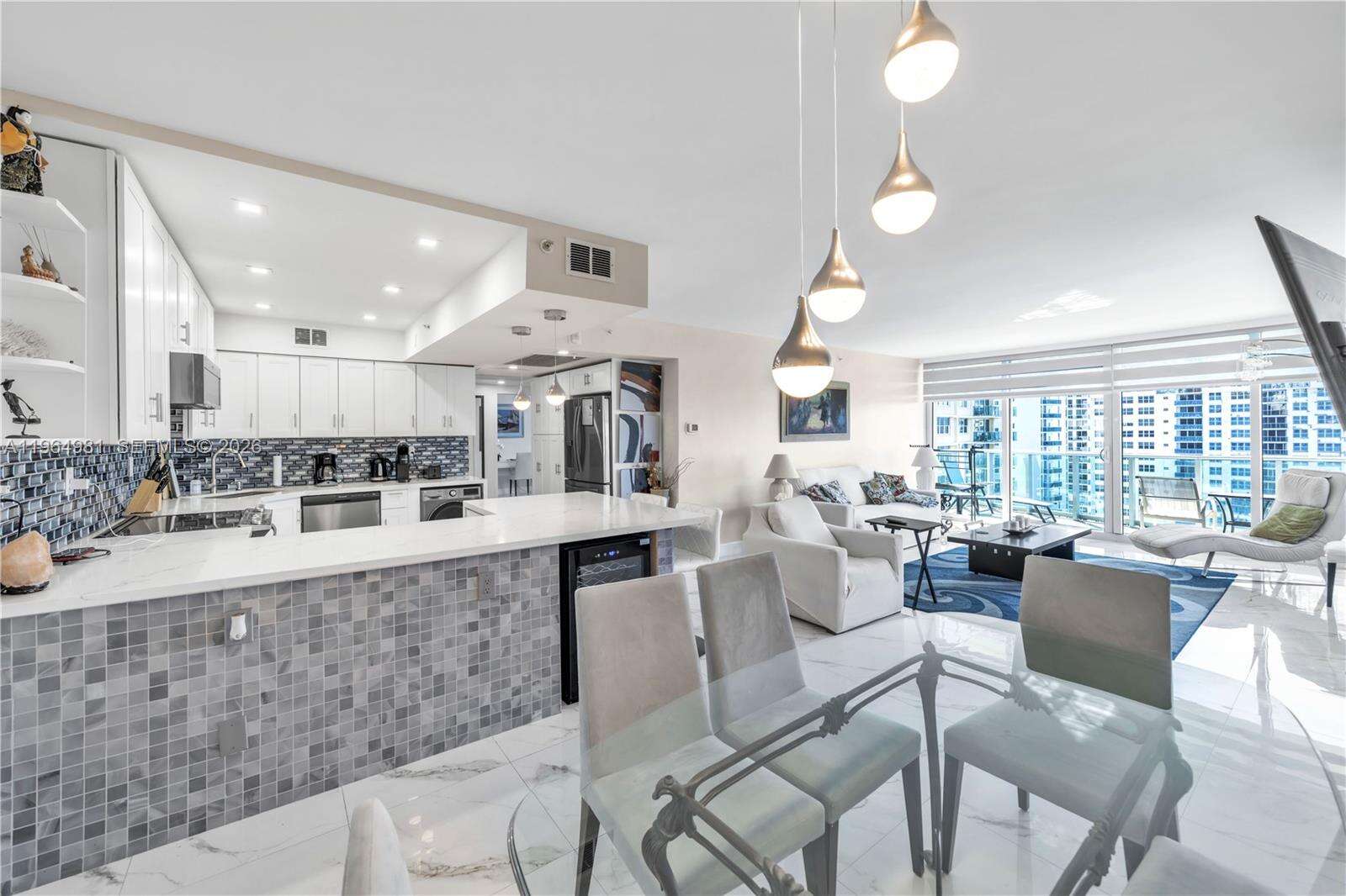 The Wave at 2501 Ocean Dr, Hollywood, FL 33019 - For Rent photo 8