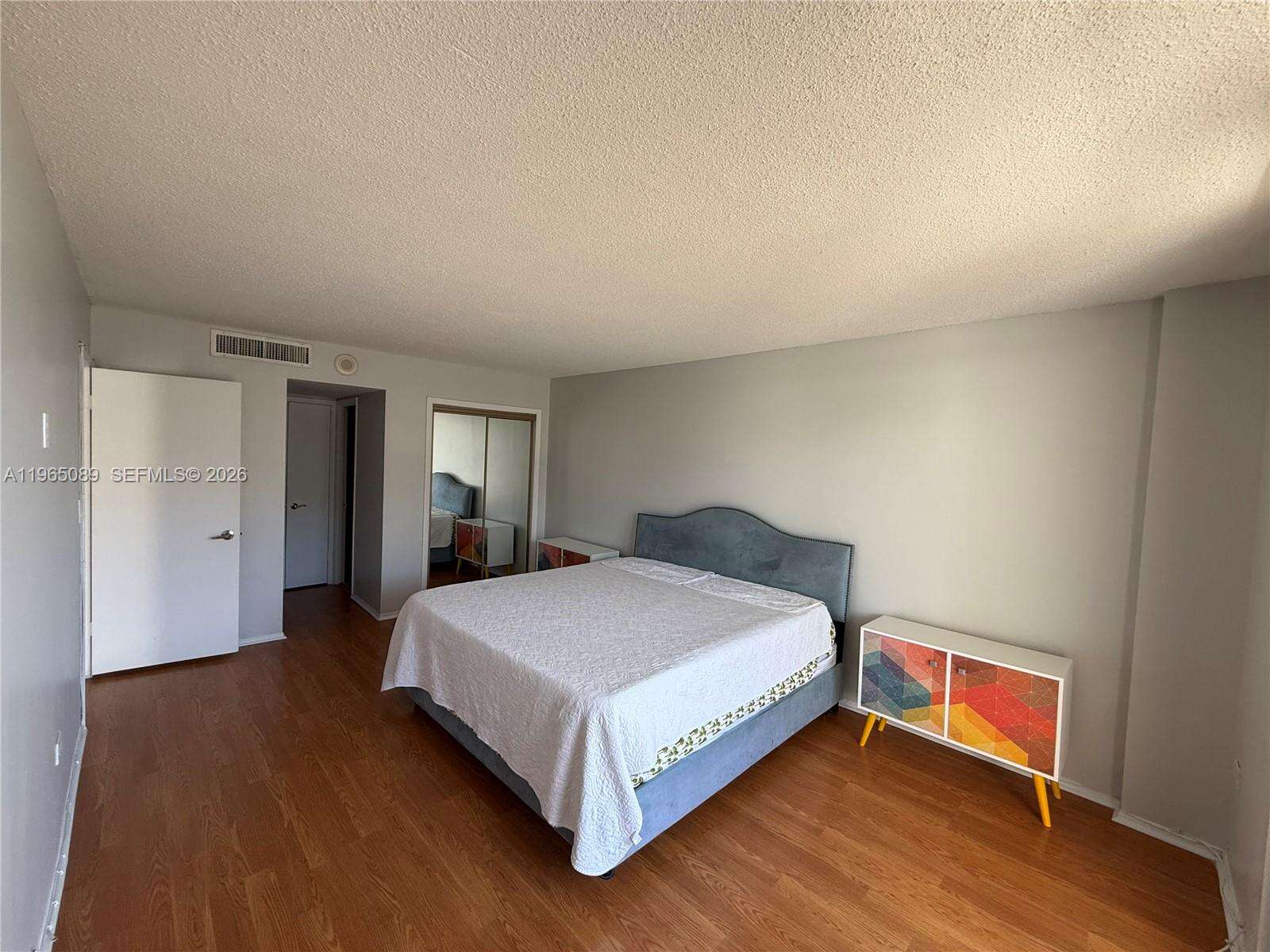 Oceanside Plaza at 5555 Collins Ave, Miami Beach, FL 33140 - For Rent photo 13