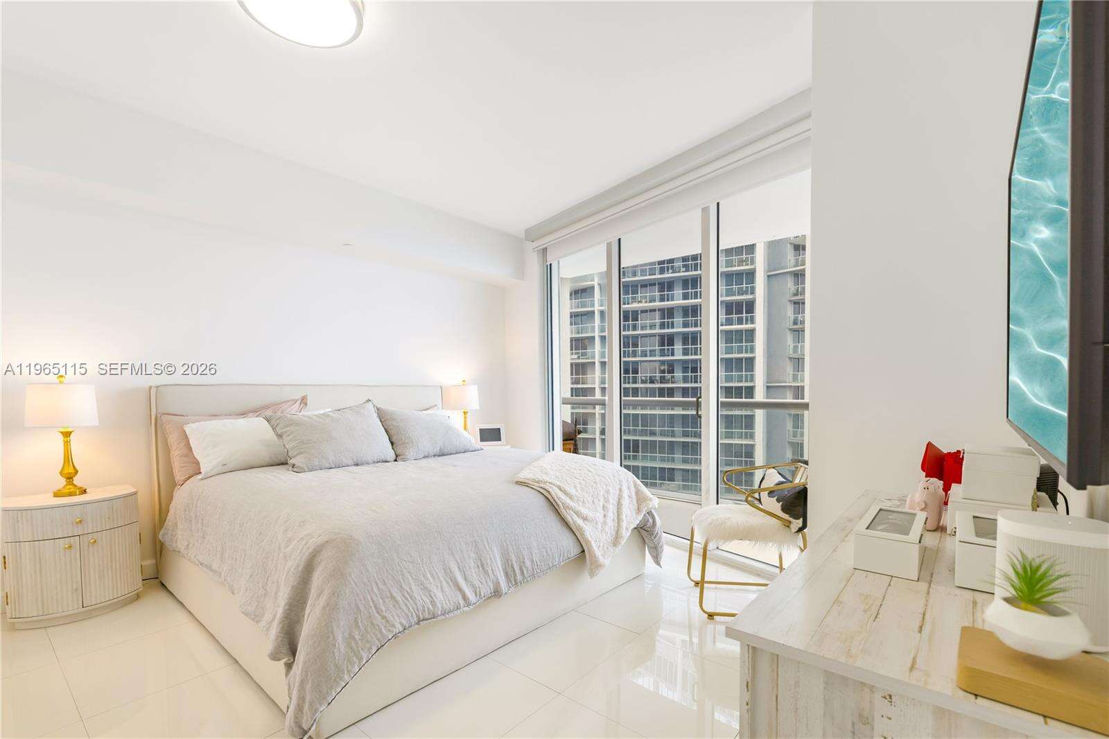 Icon Brickell 2 at 495 Brickell Ave, Miami, FL 33131 - For Rent photo 13