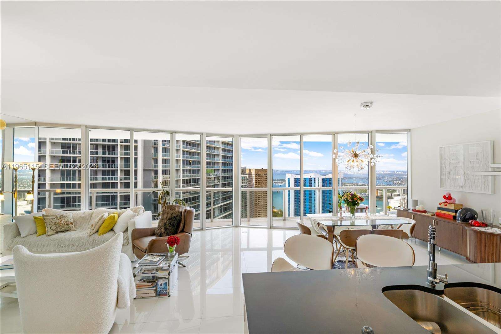 Icon Brickell 2 at 495 Brickell Ave, Miami, FL 33131 - For Rent photo 6