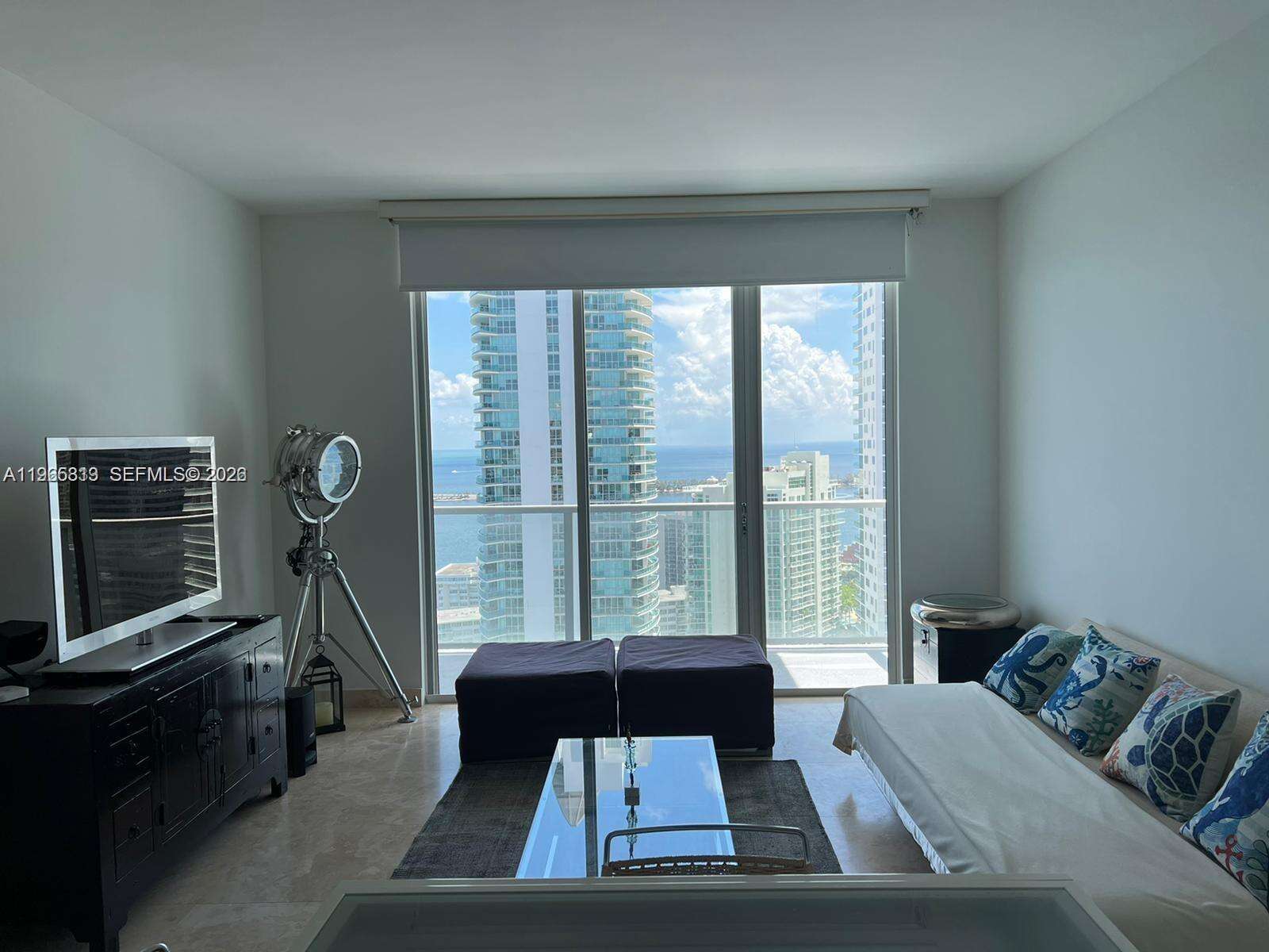 The Mark On Brickell at 1155 Brickell Bay Dr, Miami, FL 33131 - For Rent photo 4
