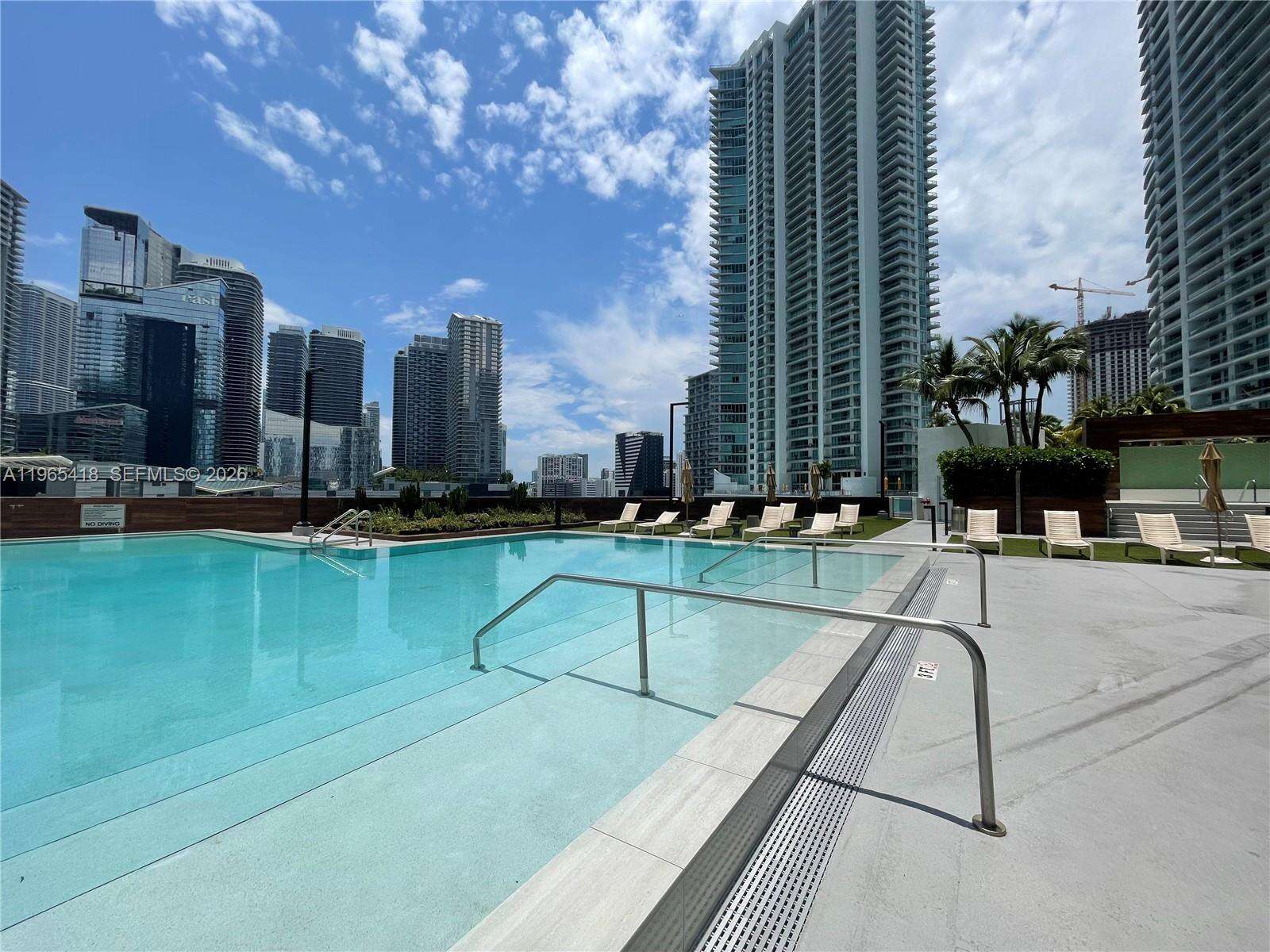 Wind By Neo at Miami, FL 33130 - For Rent photo 1
