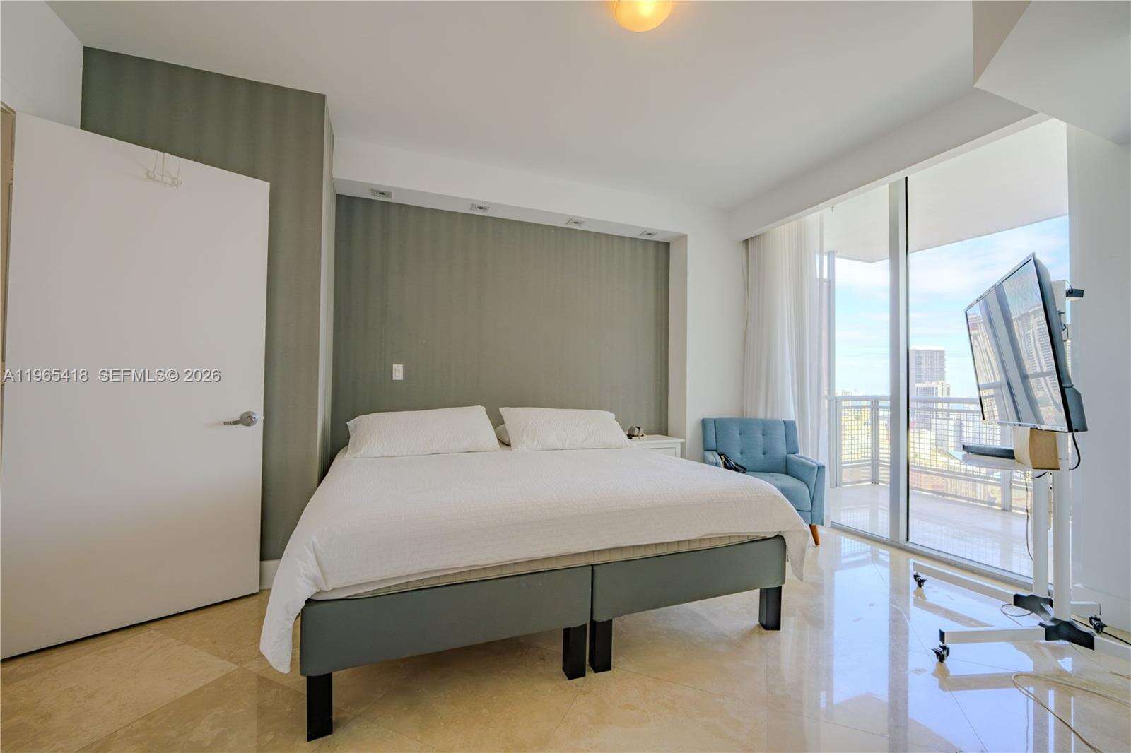 Wind By Neo at Miami, FL 33130 - For Rent photo 12