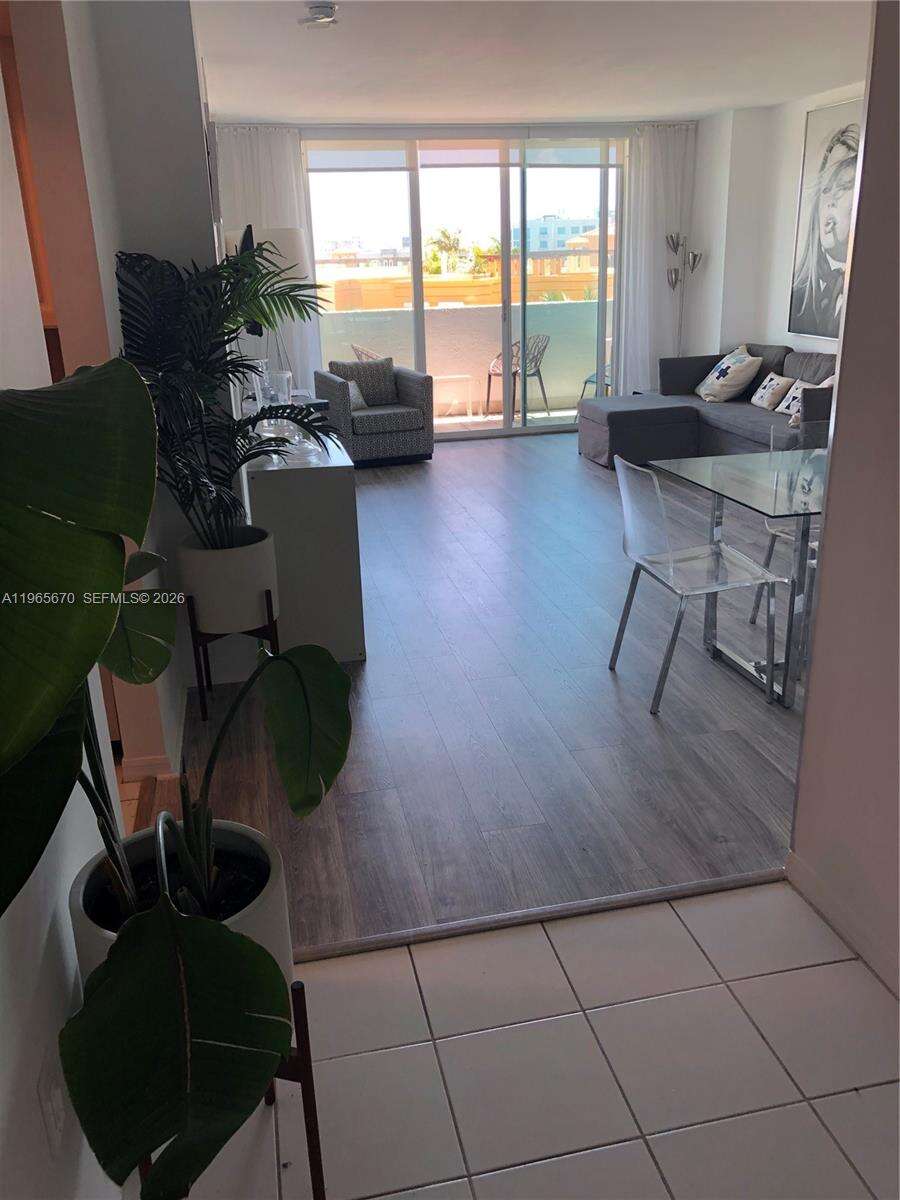 Yacht Club At Portofino at 90 Alton Rd, Miami Beach, FL 33139 - For Rent photo 2
