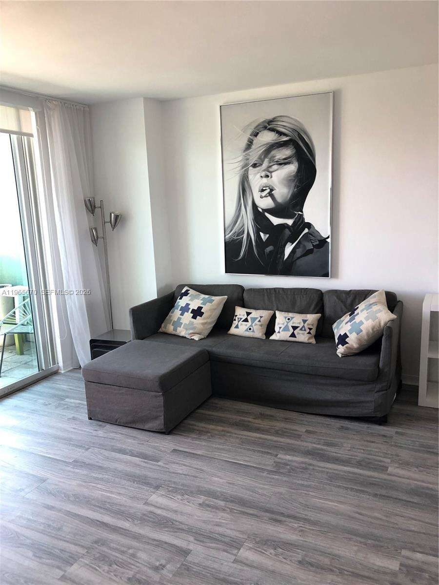 Yacht Club At Portofino at 90 Alton Rd, Miami Beach, FL 33139 - For Rent photo 6