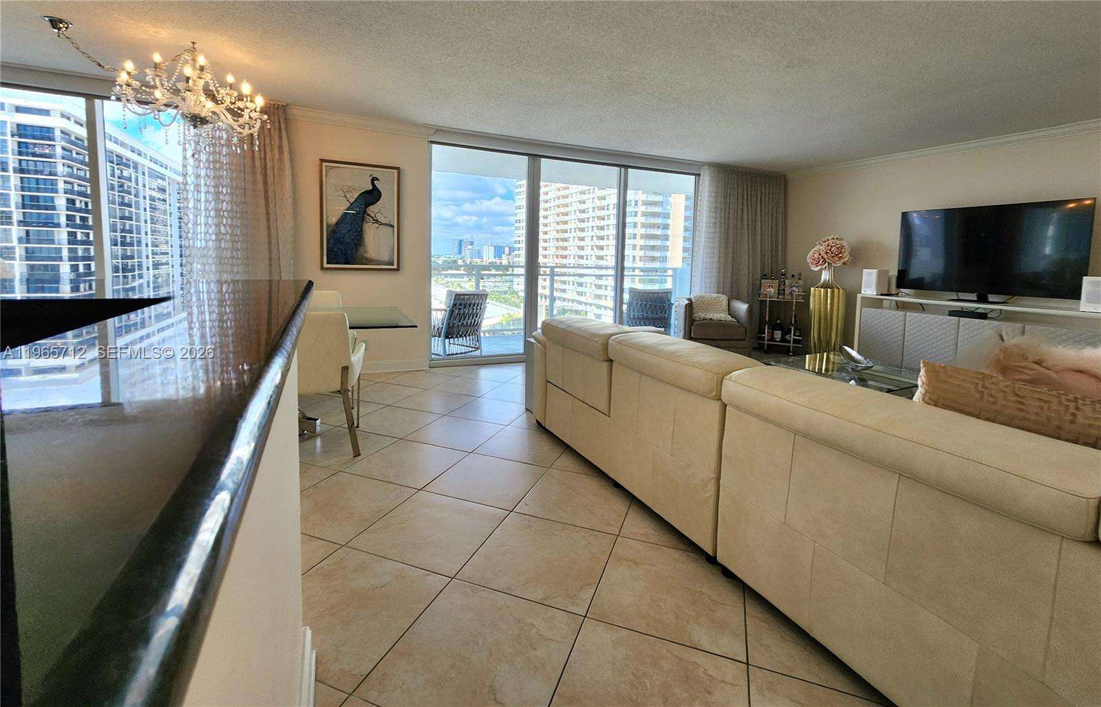 Parker Plaza at 2030 Ocean Dr, Hallandale Beach, FL 33009 - For Rent photo 17