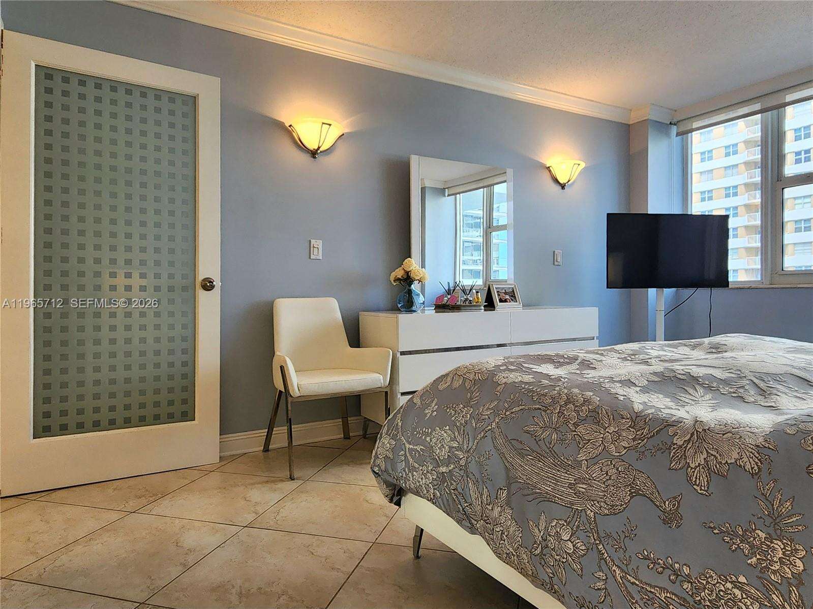 Parker Plaza at 2030 Ocean Dr, Hallandale Beach, FL 33009 - For Rent photo 25